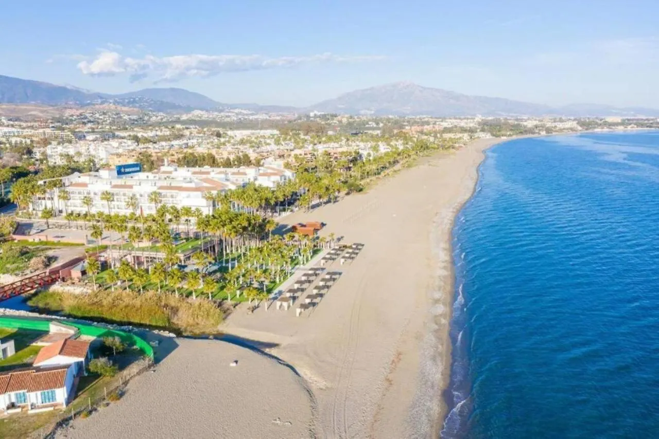 Holiday home Modern Beach Side Duplex Penthouse Estepona